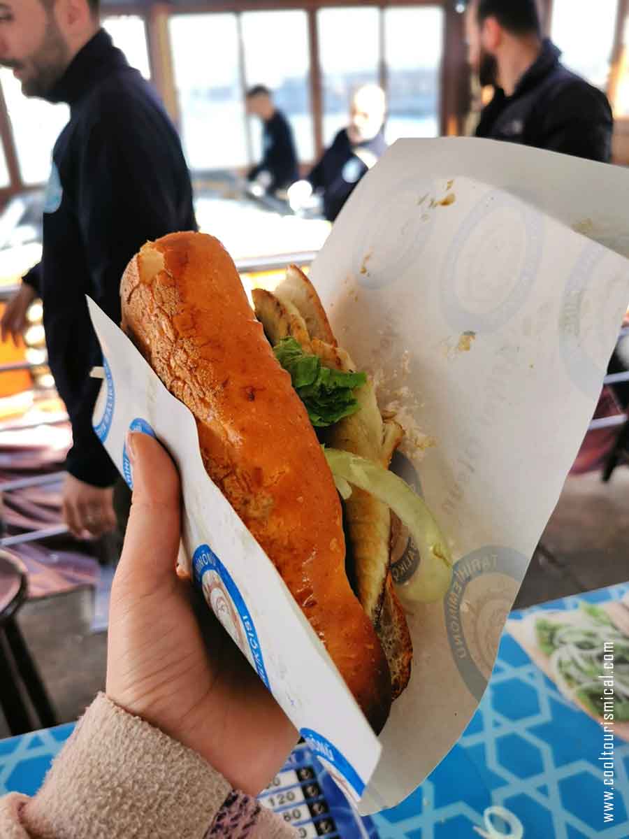 Things to do in Istanbul - East Eminonu Fish Sandwich