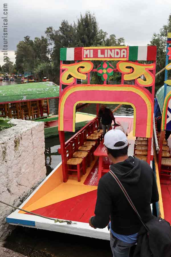 Renting a trajinera in Xochimilco