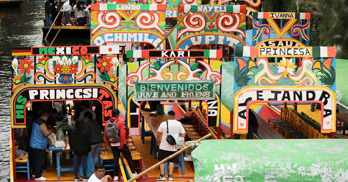 What to do in Xochimilco Mexico City: Day Trip Guide to Xochimilco Floating Gardens & Magical Trajineras